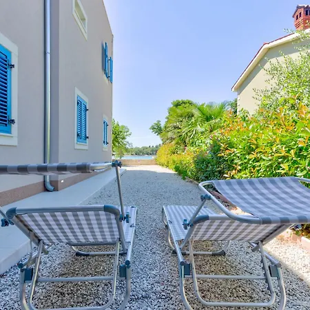 Moderne Mit Terrasse Nah Am